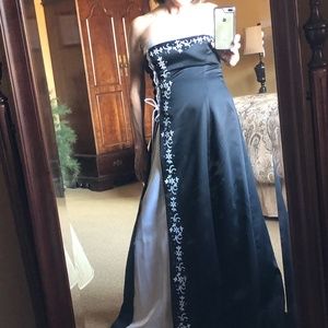 Formal Dress Zum Zum  Evening Gown by Niki Livas Sz 5,6